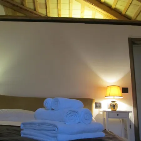 ベッド・アンド・ブレックファスト Croft28